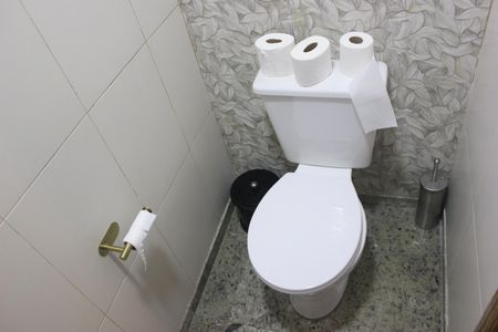 Casa à venda com 242m², 4 quartos e 4 vagasLavabo