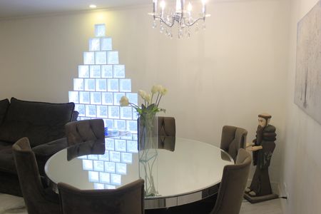 Sala de casa à venda com 4 quartos, 242m² em Vila Rosalia, Guarulhos