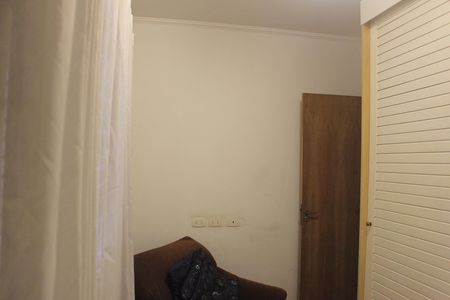 Casa à venda com 242m², 4 quartos e 4 vagasQuarto 2
