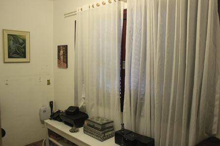 Casa à venda com 242m², 4 quartos e 4 vagasQuarto 2