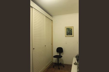 Casa à venda com 242m², 4 quartos e 4 vagasQuarto 2