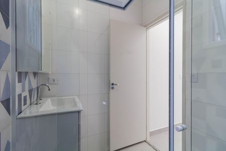 Apartamento para alugar com 46m², 2 quartos e sem vaga Apartamento para alugar com 46m², 2 quartos e sem vagaBanheiro
