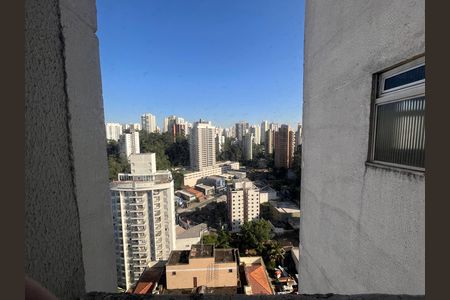Apartamento à venda com 198m², 4 quartos e 4 vagas Apartamento à venda com 198m², 4 quartos e 4 vagasVista