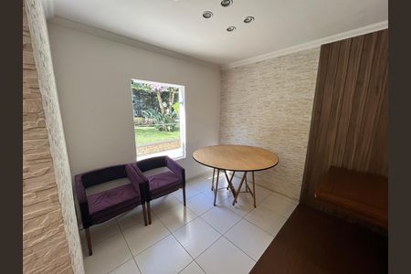 Apartamento à venda com 198m², 4 quartos e 4 vagas Apartamento à venda com 198m², 4 quartos e 4 vagasÁrea comum - Salão de festas