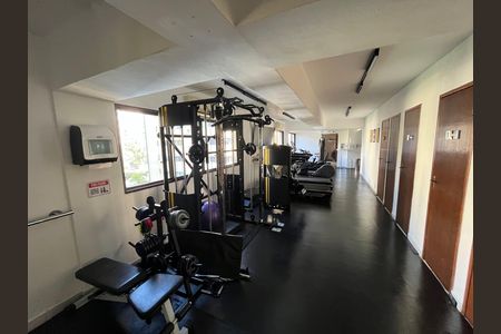 Apartamento à venda com 198m², 4 quartos e 4 vagas Apartamento à venda com 198m², 4 quartos e 4 vagasAcademia