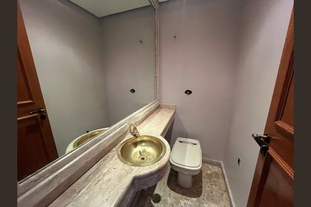 Apartamento à venda com 198m², 4 quartos e 4 vagas Apartamento à venda com 198m², 4 quartos e 4 vagasLavabo