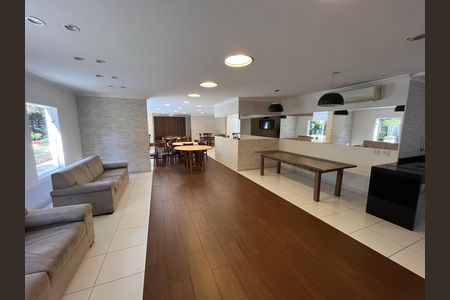 Apartamento à venda com 198m², 4 quartos e 4 vagas Apartamento à venda com 198m², 4 quartos e 4 vagasÁrea comum - Salão de festas
