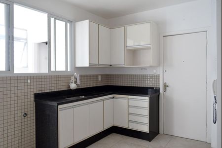 Apartamento à venda com 97m², 3 quartos e 1 vagaCozinha