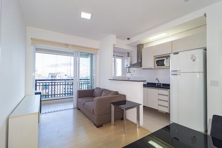 Sala de apartamento para alugar com 1 quarto, 40m² em Vila Regente Feijó, São Paulo