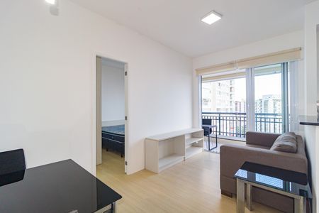 Sala de apartamento para alugar com 1 quarto, 40m² em Vila Regente Feijó, São Paulo