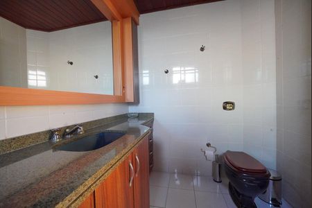 Apartamento para alugar com 100m², 4 quartos e 2 vagasBanheiro da Suíte