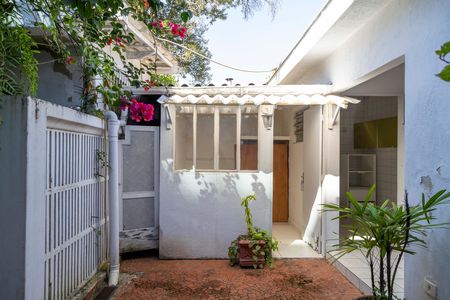 Casa para alugar com 200m², 3 quartos e 2 vagas Casa para alugar com 200m², 3 quartos e 2 vagasÁrea de Serviço - Quarto