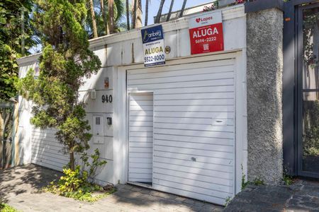 Casa para alugar com 200m², 3 quartos e 2 vagas Casa para alugar com 200m², 3 quartos e 2 vagasFachada