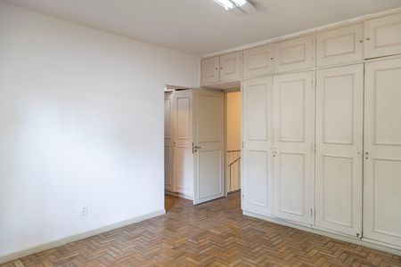Casa para alugar com 200m², 3 quartos e 2 vagas Casa para alugar com 200m², 3 quartos e 2 vagasSuíte