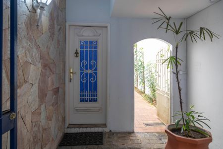 Casa para alugar com 200m², 3 quartos e 2 vagas Casa para alugar com 200m², 3 quartos e 2 vagasEntrada