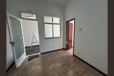 Casa para alugar com 194m², 4 quartos e 2 vagasSala