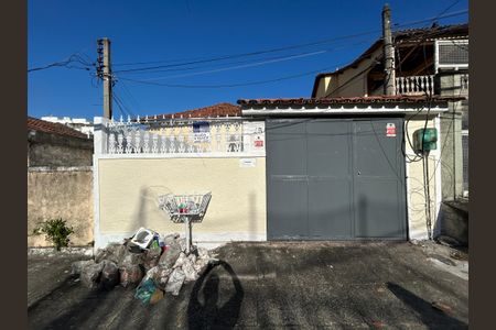 Casa para alugar com 194m², 4 quartos e 2 vagasFachada + Placa
