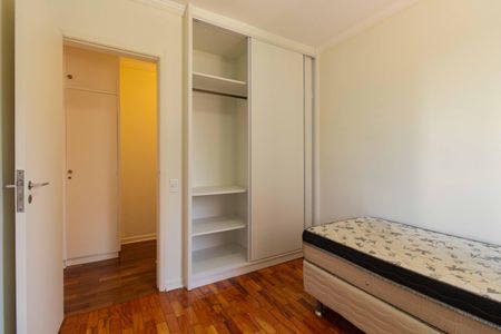 Quarto de apartamento para alugar com 3 quartos, 97m² em Vila Olímpia, São Paulo