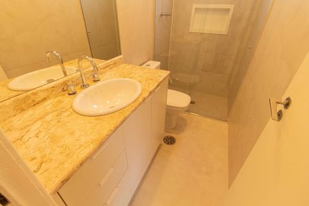 Apartamento para alugar com 97m², 3 quartos e 1 vaga Apartamento para alugar com 97m², 3 quartos e 1 vagaBanheiro
