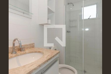Banheiro de apartamento à venda com 1 quarto, 48m² em Jardim Aeroporto, São Paulo