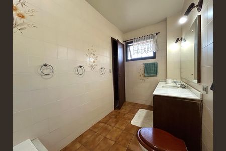 Casa para alugar com 391m², 5 quartos e 3 vagas Casa para alugar com 391m², 5 quartos e 3 vagasBanheiro suíte
