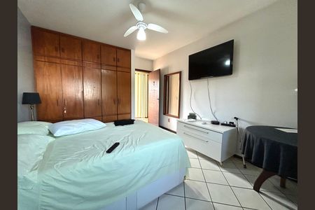 Casa para alugar com 391m², 5 quartos e 3 vagas Casa para alugar com 391m², 5 quartos e 3 vagasQuarto 1
