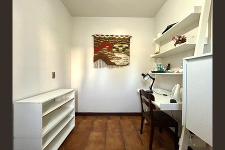 Casa para alugar com 391m², 5 quartos e 3 vagas Casa para alugar com 391m², 5 quartos e 3 vagasQuarto da área de serviço