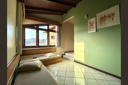 Casa para alugar com 391m², 5 quartos e 3 vagas Casa para alugar com 391m², 5 quartos e 3 vagasSala 4
