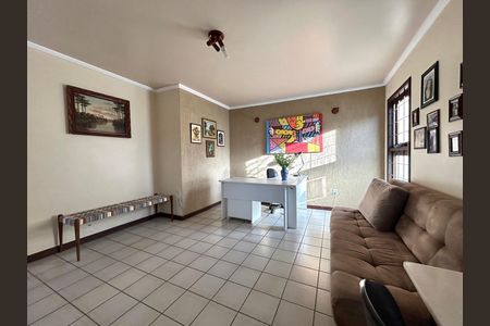 Casa para alugar com 391m², 5 quartos e 3 vagas Casa para alugar com 391m², 5 quartos e 3 vagasSala 3