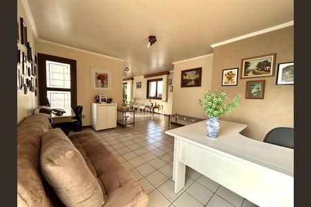 Casa para alugar com 391m², 5 quartos e 3 vagas Casa para alugar com 391m², 5 quartos e 3 vagasSala 3