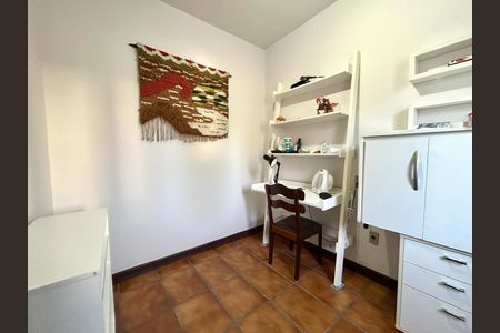 Casa para alugar com 391m², 5 quartos e 3 vagas Casa para alugar com 391m², 5 quartos e 3 vagasQuarto da área de serviço