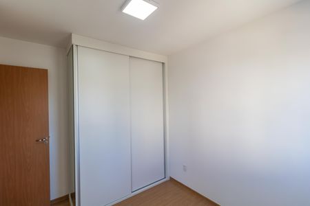 Apartamento para alugar com 43m², 2 quartos e 1 vagaQuarto 02