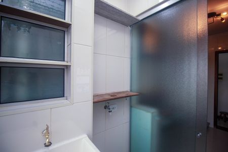 Apartamento para alugar com 64m², 3 quartos e 1 vagaÁrea de Serviço
