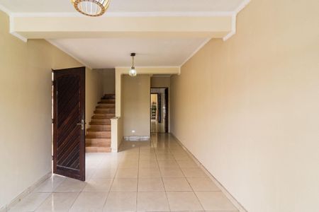 Casa para alugar com 125m², 3 quartos e 2 vagas Casa para alugar com 125m², 3 quartos e 2 vagasSala
