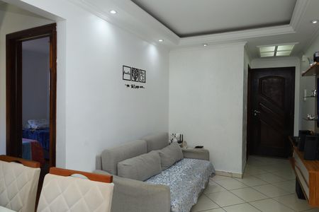 Sala de apartamento à venda com 2 quartos, 48m² em Vila Carmosina, São Paulo