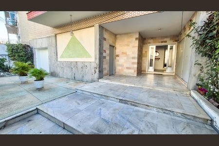 Apartamento à venda com 80m², 3 quartos e 1 vagaEntrada Do Prédio 