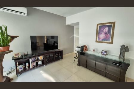 Apartamento à venda com 80m², 3 quartos e 1 vagaSala