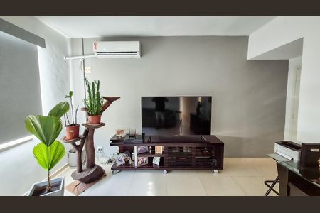 Apartamento à venda com 80m², 3 quartos e 1 vagaSala