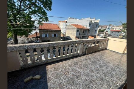 Casa à venda com 168m², 6 quartos e 1 vaga