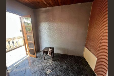 Casa à venda com 6 quartos, 168m² em Vila Mazzei, Santo André