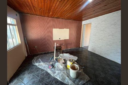Casa à venda com 6 quartos, 168m² em Vila Mazzei, Santo André