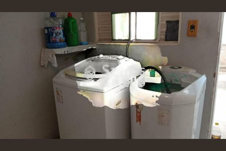 Casa à venda com 119m², 2 quartos e 2 vagas