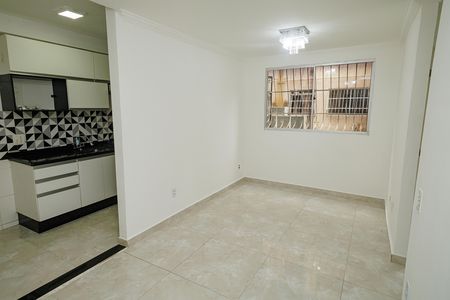 Sala de apartamento para alugar com 2 quartos, 44m² em Campo Grande, Rio de Janeiro