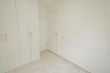 Quarto 2 de apartamento para alugar com 2 quartos, 44m² em Campo Grande, Rio de Janeiro