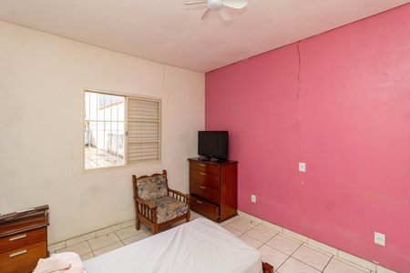Casa à venda com 301m², 2 quartos e 1 vaga Casa à venda com 301m², 2 quartos e 1 vagaSuíte