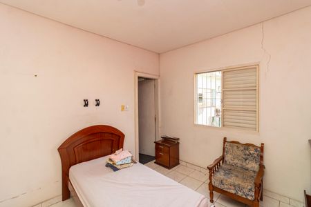 Casa à venda com 301m², 2 quartos e 1 vaga Casa à venda com 301m², 2 quartos e 1 vagaSuíte