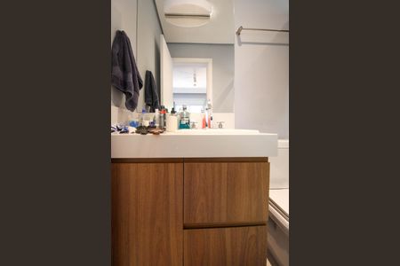 Casa à venda com 252m², 4 quartos e 3 vagasBanheiro Suíte 1