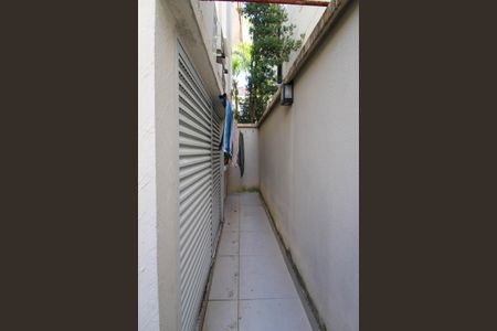 Casa à venda com 252m², 4 quartos e 3 vagasCorredor de serviço