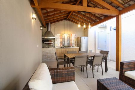 Casa à venda com 252m², 4 quartos e 3 vagasChurrasqueira