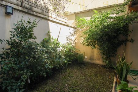 Casa à venda com 252m², 4 quartos e 3 vagasQuintal